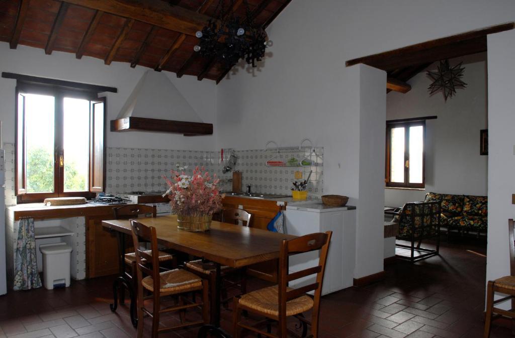 Podere Monte Petreto San Savino  Zimmer foto